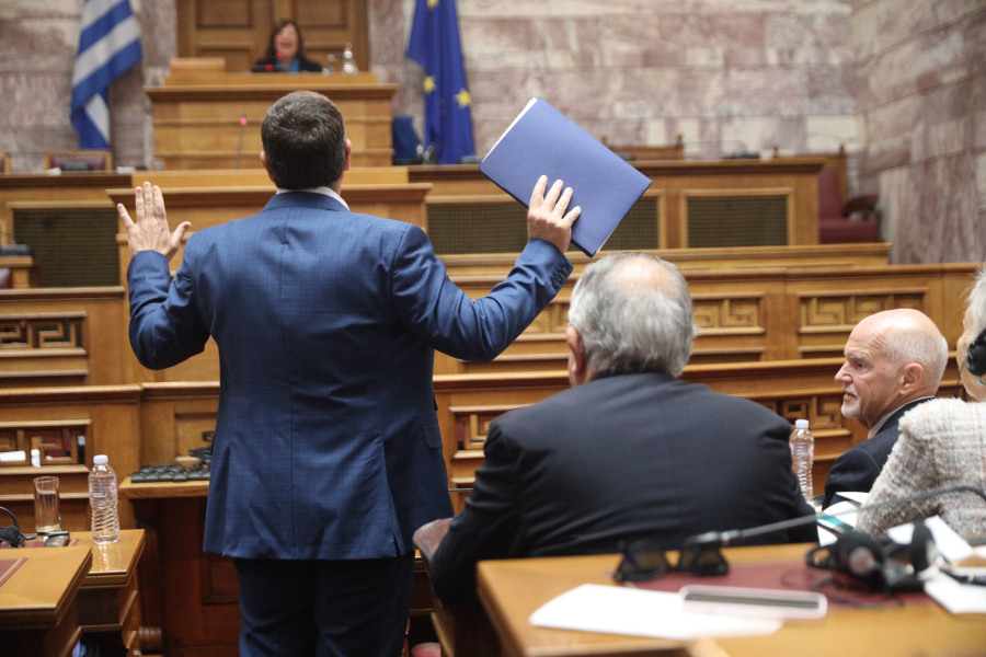 Η «αρχηγική» ομιλία Τσίπρα