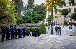 Τα μάτια στραμμένα στις ερχόμενες δημοσκοπήσεις - Τι διακυβεύεται το φθινόπωρο