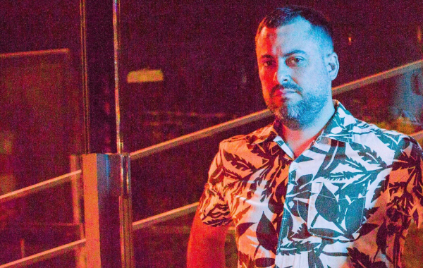 Pan Pan και Καλλιόπη Μητροπούλου επιστρέφουν με νέο τραγούδι- «Μόνο Με Τα Μάτια»