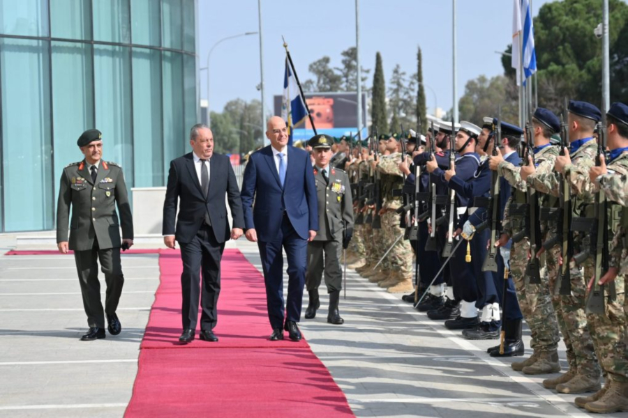 Στην Κύπρο ο Νίκος Δένδιας - Συνάντηση με Χριστοδουλίδη και Πάλμα