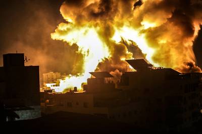 Λωρίδα της Γάζας: Πυρετός διπλωματικών επαφών - Κόλαση πυρός με βόμβες και ρουκέτες (βίντεο)