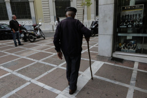 Κατατέθηκε η τροπολογία για τις εκκρεμείς συντάξεις: Έκδοση οριστικής σύνταξης σε 30 μέρες