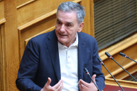 Τσακαλώτος: Θα καθόμουν στο ίδιο τραπέζι με τον Τσίπρα για μια προοδευτική κυβέρνηση