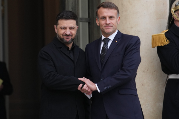 Πόλεμος στην Ουκρανία: «Η Ρωσία δεν έχει δώσει κανένα σημάδι ειρήνης», λέει ο Εμανουέλ Μακρόν