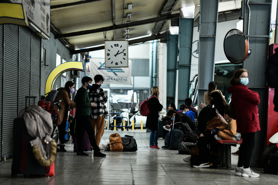 ΚΤΕΛ: Έκπτωση 50% στους αναπληρωτές και νεοδιοριζόμενους εκπαιδευτικούς