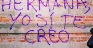 «Yo si te creo» : Η Ισπανία παρακολουθεί σοκαρισμένη τη δίκη για ομαδικό βιασμό