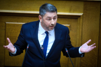 Ανδρουλάκης για Μητσοτάκη: Έλληνας Νίξον ή Έλληνας Ορμπαν;