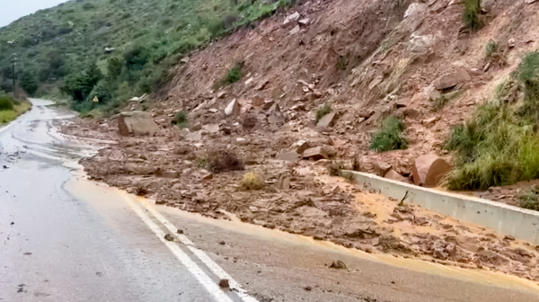 Κακοκαιρία Byron: Σε κατάσταση έκτακτης ανάγκης το Καστελόριζο - Πλημμύρισαν σπίτια και επιχειρήσεις