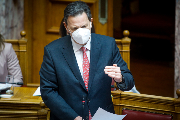 Προαναγγελία Σκυλακάκη για νέα μέτρα στήριξης κατά της ακρίβειας στην ενέργεια από τη φορολόγηση των υπερκερδών