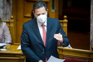 Προαναγγελία Σκυλακάκη για νέα μέτρα στήριξης κατά της ακρίβειας στην ενέργεια από τη φορολόγηση των υπερκερδών