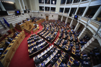 Βουλή: «Καύσωνας» στην κυβέρνηση για τον ΟΠΕΚΕΠΕ - «Επιτελάρχης της διαφθοράς ο Μητσοτάκης»