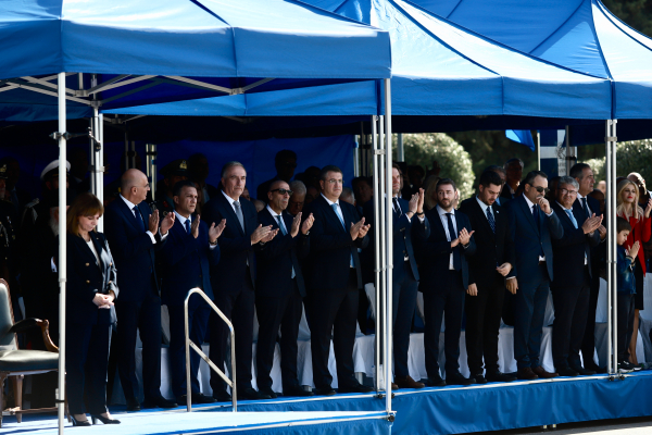 Ποιοι πολιτικοί θα πάνε στην Μονή Πετράκη;- Τι θα συμβεί στις παρελάσεις;