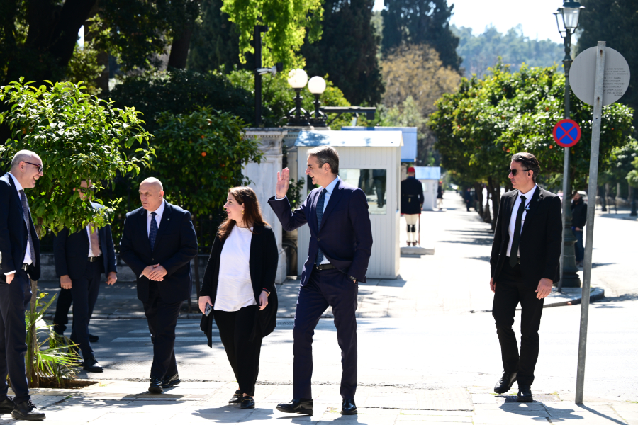 Ανασχηματισμός: Ώδινεν όρος και έτεκεν μυν