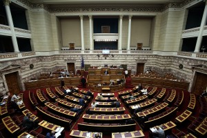 Απορρίφθηκε από την Ολομέλεια της Βουλής η άρση ασυλίας 87 βουλετών