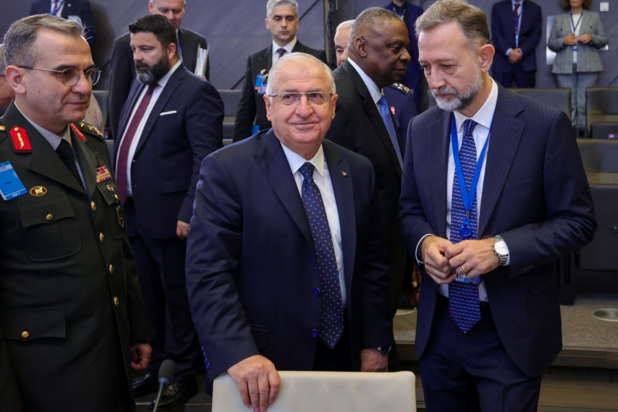 Στο καρφί και στο πέταλο για τα ελληνοτουρκικά η ομιλία Γκιουλέρ στο Κοινοβούλιο της Τουρκίας