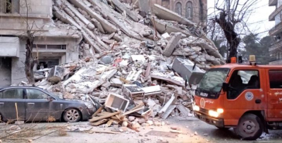 Σεισμός στην Τουρκία: Έλληνες διπλωμάτες «βλέπουν» δεκάδες χιλιάδες νεκρούς
