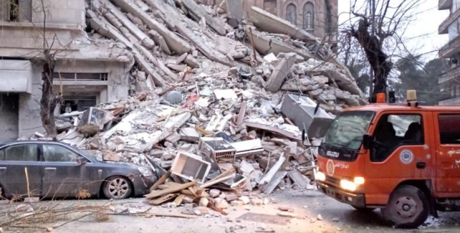 Σεισμός στην Τουρκία: Έλληνες διπλωμάτες «βλέπουν» δεκάδες χιλιάδες νεκρούς