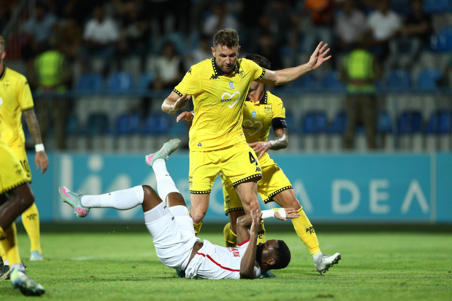 Conference League: Ήττα για τον Άρη από την Αράζ (2-1)