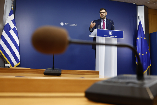 Μαρινάκης: Κάναμε το εντελώς αντίθετο από αυτό που ζητούσε το ΠΑΣΟΚ για τις τράπεζες