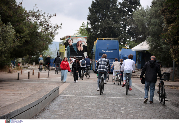 Αργίες 2023: Τα τριήμερα της νέας χρονιάς, πότε πέφτουν Απόκριες και Πάσχα