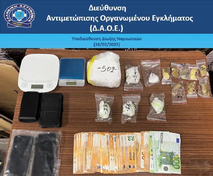 Σύλληψη δύο ατόμων για διακίνηση κοκαΐνης στην Αθήνα