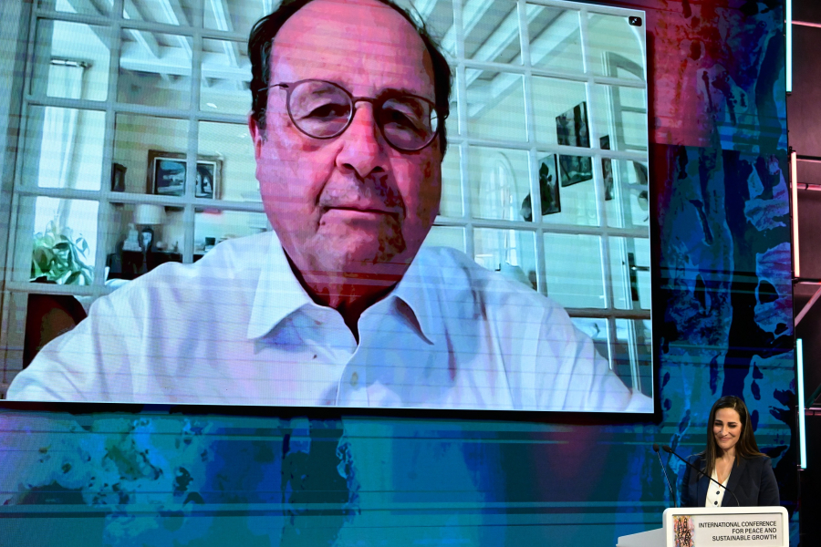 Ολάντ για εκλογές στη Γαλλία: Χρειαζόμαστε ευρείες συμμαχίες για να αντιμετωπίσουμε την Ακροδεξιά