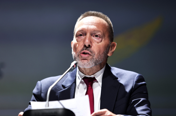 Το αισιόδοξο πρωτοχρονιάτικο μήνυμα Στουρνάρα: «Οι θυσίες των πολιτών, έπιασαν τόπο»