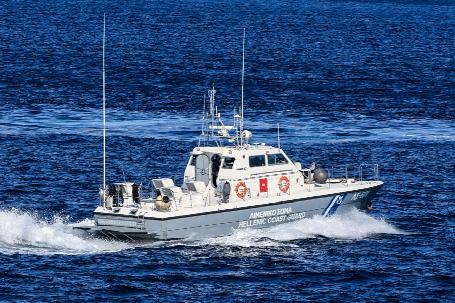 Πρέβεζα: Ακυβέρνητο σκάφος με 5 επιβαίνοντες