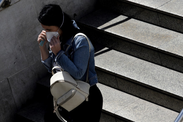 Άδεια ειδικού σκοπού: Μέχρι πότε παίρνει παράταση για γονείς παιδιών σε Δημοτικά και Γυμνάσια