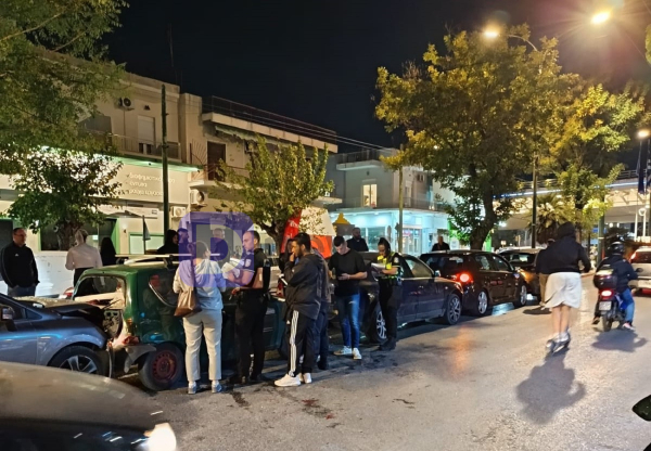 Καραμπόλα πέντε αυτοκινήτων στη Λένορμαν (Εικόνες)