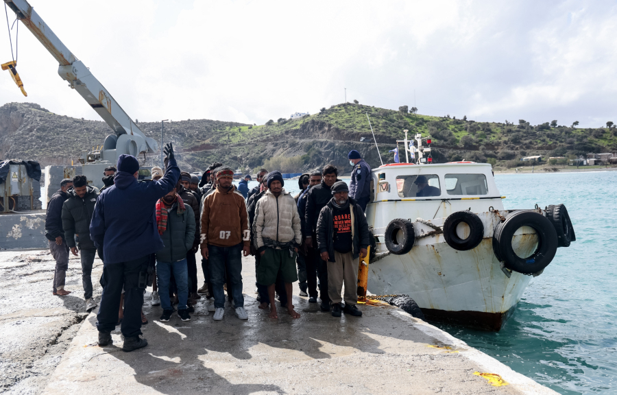 Κρήτη: Συνεχίζονται οι έρευνες στους Καλούς Λιμένες για αγνοούμενους μετανάστες