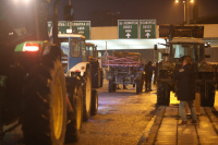 Αγροτικά μπλόκα: Έκλεισε το τελωνείο του Προμαχώνα στα σύνορα Ελλάδας - Βουλγαρίας