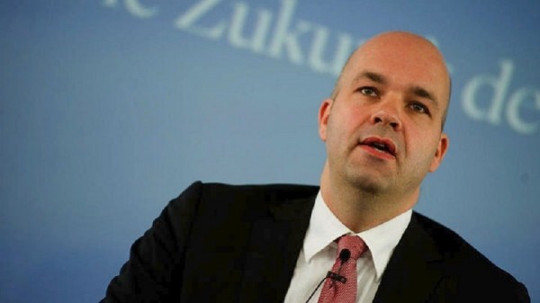 Γερμανός οικονομολόγος: Αναγκαίο το κούρεμα του ελληνικού χρέους