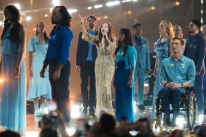 Eurovision 2026: Η Βίκυ Λέανδρος στη σκηνή με το «L'amour est bleu» μετά από 59 χρόνια (Βίντεο)