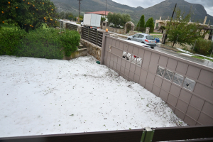 Ισχυρή χαλαζόπτωση στην Αργολίδα: Καταστροφές σε καλλιέργειες