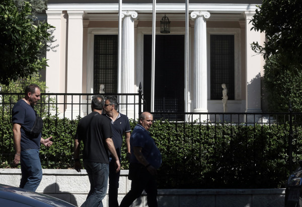 Το Μαξίμου απαντά στον Καβάφη της ΝΔ με... Γαλιλαίο