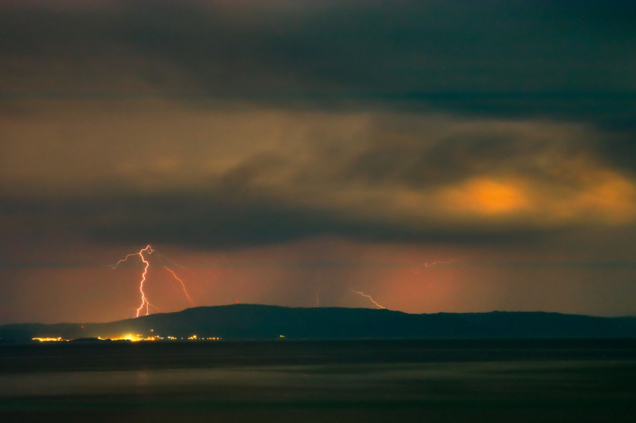 Η Ρόδος «πνίγεται», ο Αρναούτογλου «φώναζε» και το 112 αποκοιμήθηκε