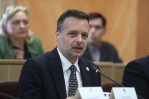 Χάρης Δούκας: Εκλογικός νόμος «Φρανκεστάιν» για την Αυτοδιοίκηση