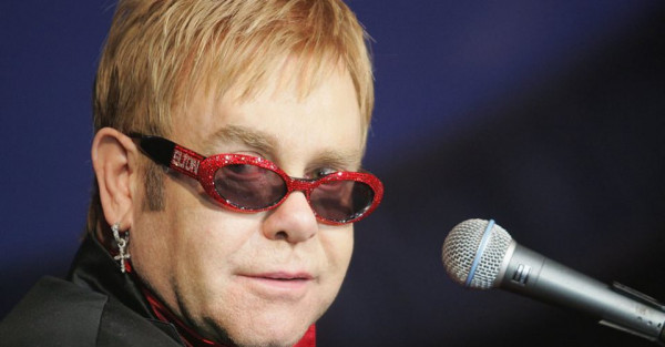 Ο Έλτον Τζον κινδύνευσε να πεθάνει έπειτα από χειρουργείο για καρκίνο του προστάτη