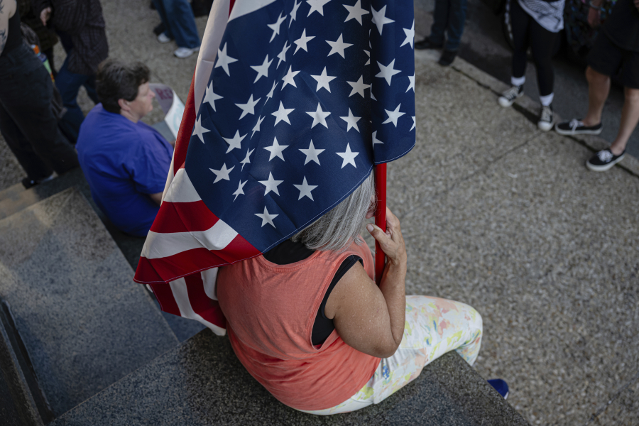 Τραμπ: Εξετάζει απαγόρευση εισόδου σε πολίτες ακόμη 36 χωρών