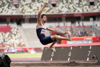 «Παγκόσμιος» ο Μίλτος Τεντόγλου, κατέκτησε χρυσό μετάλλιο στο μήκος με εκπληκτικό άλμα (βίντεο)