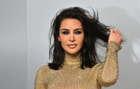Κιμ Καρντάσιαν: Εμφανίστηκε ξανθιά στο Met Gala – Το ντύσιμο που θύμιζε γλυπτό