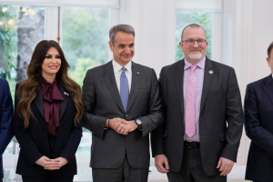 Ελλάδα - ΗΠΑ: Συνεργασία στην τεχνητή νοημοσύνη και στο τραπέζι το AI giga factory της ΔΕΗ