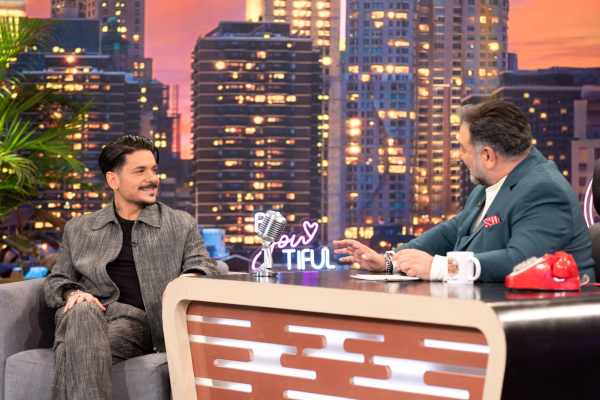 «The 2Night Show»: Ιορδάνης Χασαπόπουλος και Stan καλεσμένοι του Γρηγόρη Αρναούτογλου (Βίντεο)
