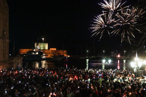Γιατί γιορτάζουμε την Ανάσταση τα μεσάνυχτα