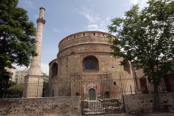 ΣΥΡΙΖΑ: "Πραξικοπηματική" η πράξη του Μητροπολίτη Άνθιμου στη Ροτόντα