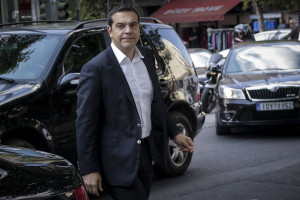 Συνάντηση Τσίπρα με την Επίτροπο Κρέτσου στο Μαξίμου