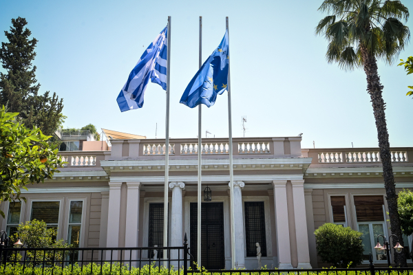Η κυβέρνηση ζητάει τα ρέστα για το σκάνδαλο του ΟΠΕΚΕΠΕ