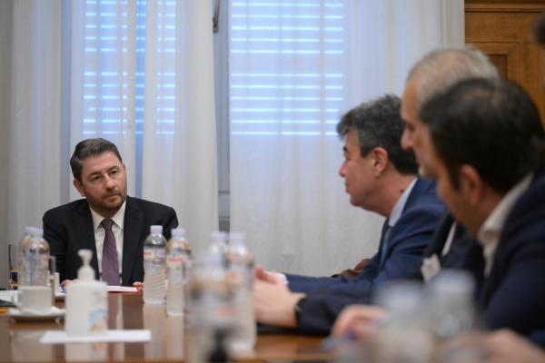 Συνάντηση Ανδρουλάκη με Πρυτάνεις: Βασική προτεραιότητα η στήριξη των δημόσιων ΑΕΙ