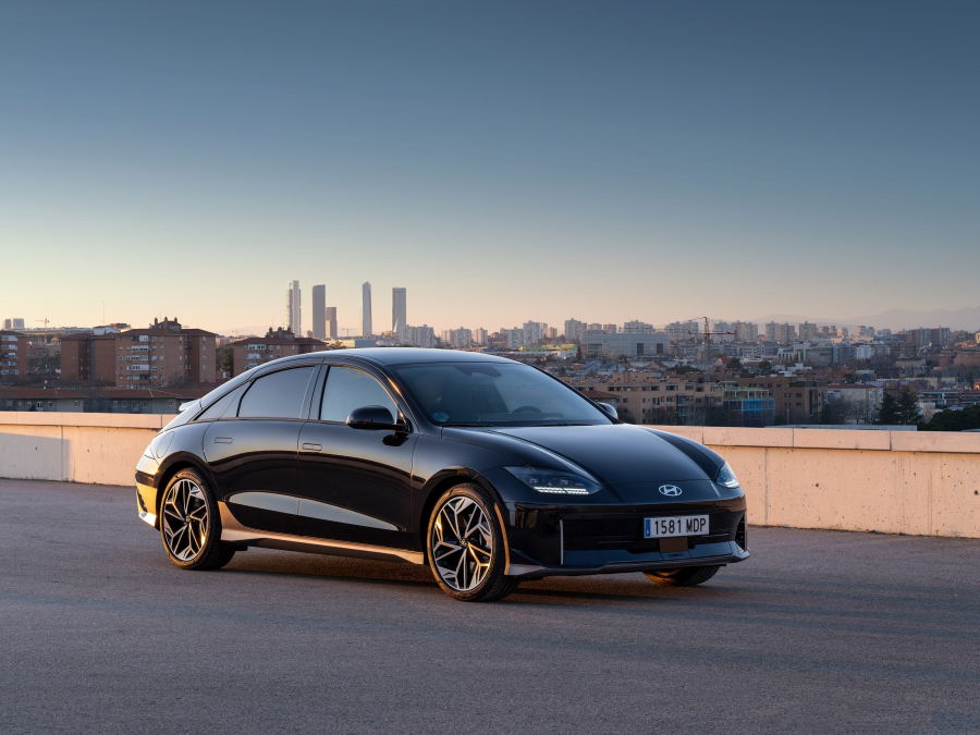 Hyundai: Ξεκίνησε στην Ελληνική αγορά η διάθεση του πολυβραβευμένου IONIQ 6